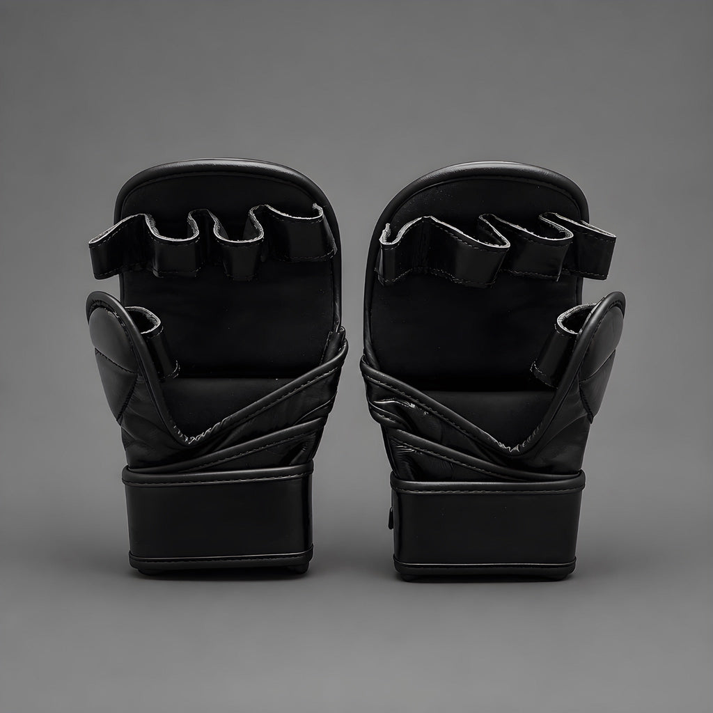 Guantillas MMA” Blood Strike “ Amateur , red , black 